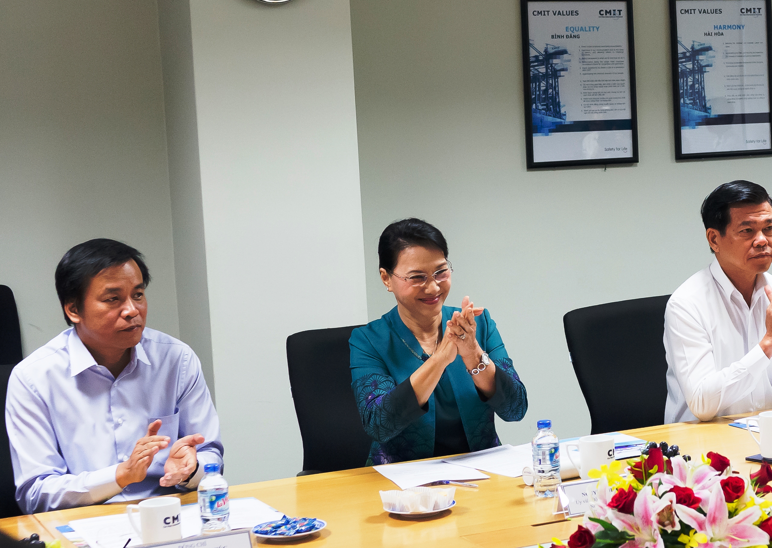 Chủ tịch Quốc hội Nguyễn Thị Kim Ngân thăm cảng CMIT - 05/09/2016